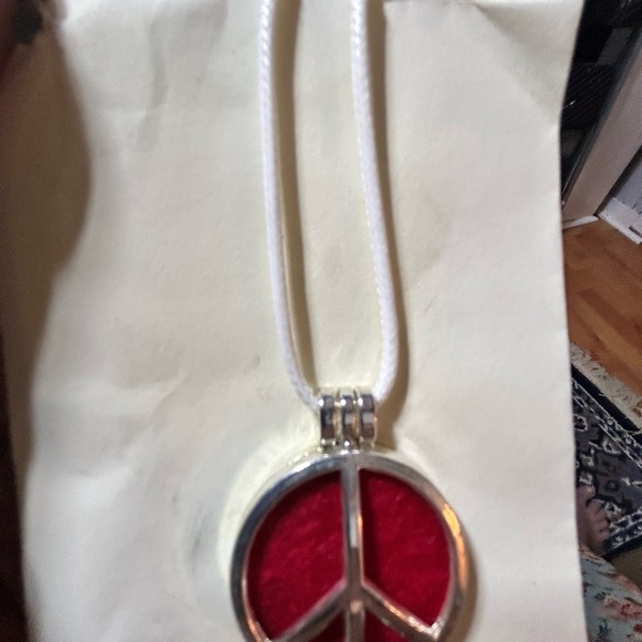 Silver Peace Pendant Necklace with essential oil diffuser- Handcrafted - Picture 2 of 7